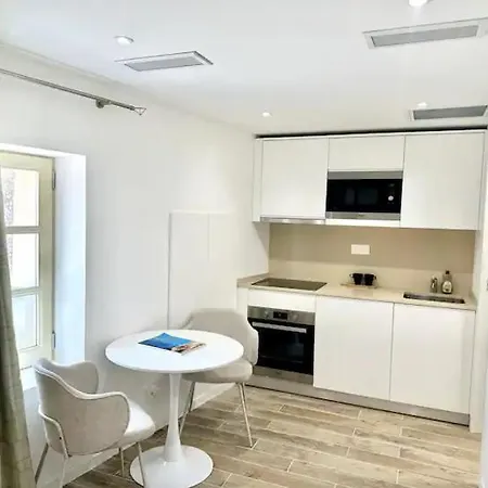 Apartman Magnifique 20m Du Port 15 Allard