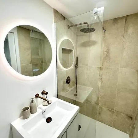 Magnifique 20m Du Port 15 Allard Apartman *