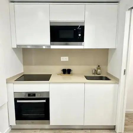 Magnifique 20m Du Port 15 Allard * Saint-Tropez