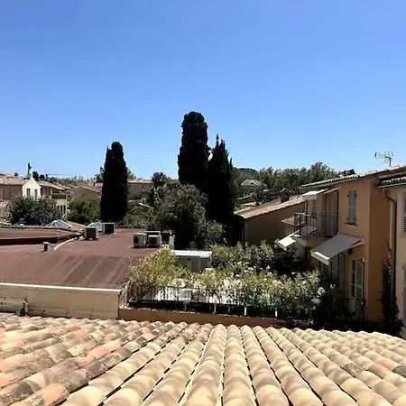 Magnifique 20m Du Port 15 Allard Daire Saint-Tropez